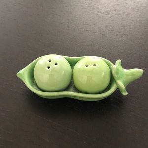 3/$15 - Salt & Pepper Two peas in a pod